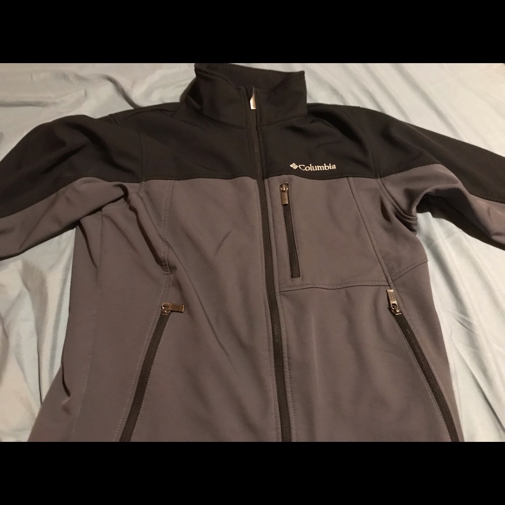 Columbia windbreaker jacket
